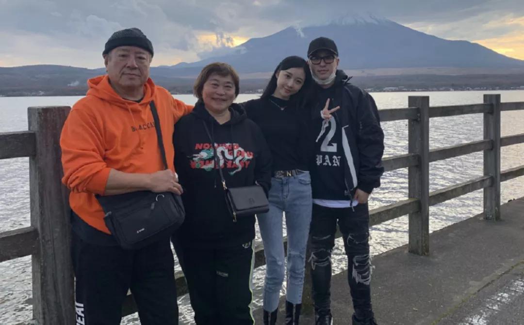 明明很喜欢，却偏偏要疏远！这7对离心的CP，让人“意难平”