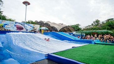 重庆最好玩最交通便捷的水上乐园,这个夏天带着喜欢的人去水上乐园