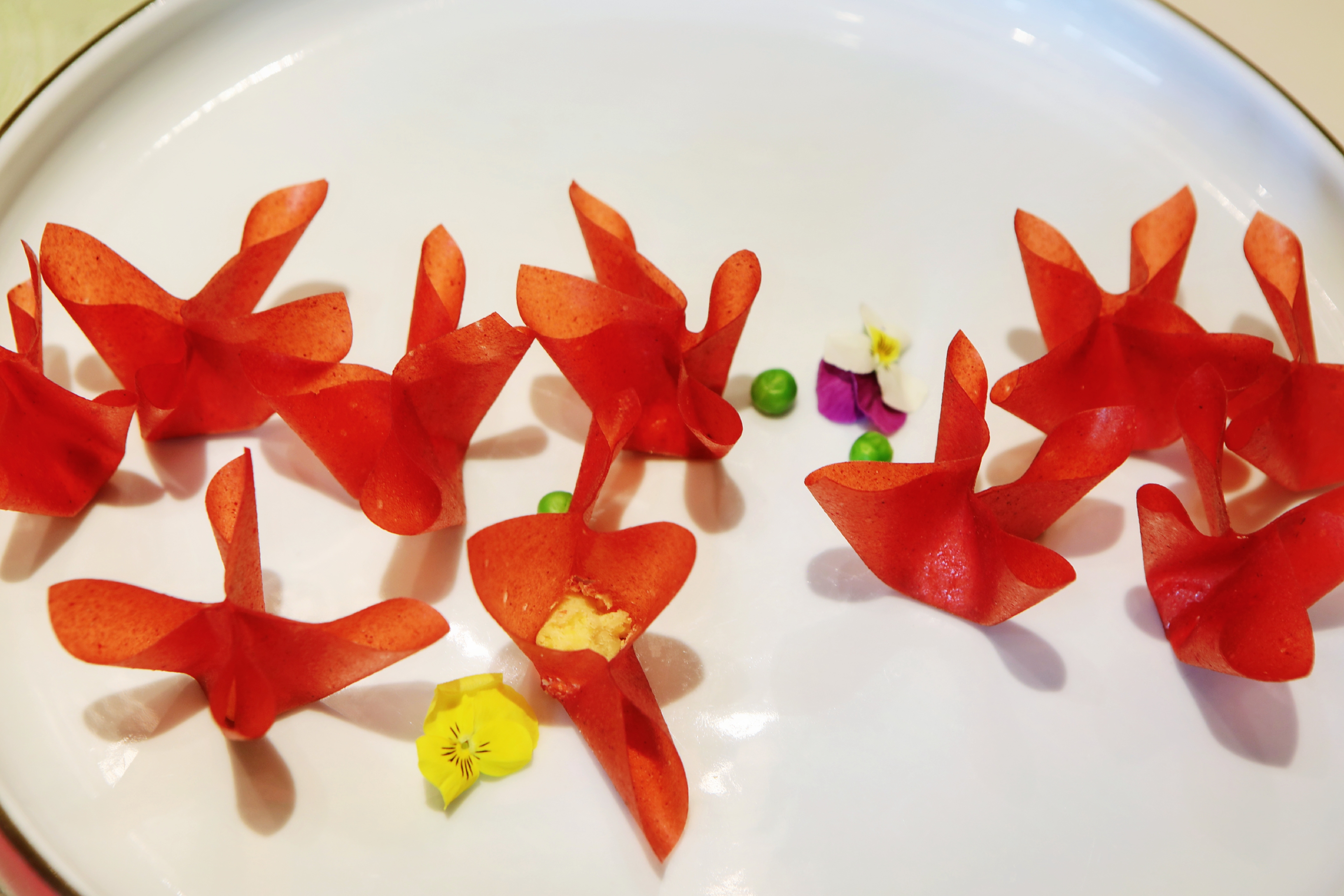 带有扬州两个字的扬州网红打卡地 (扬州打卡网红地大明寺)