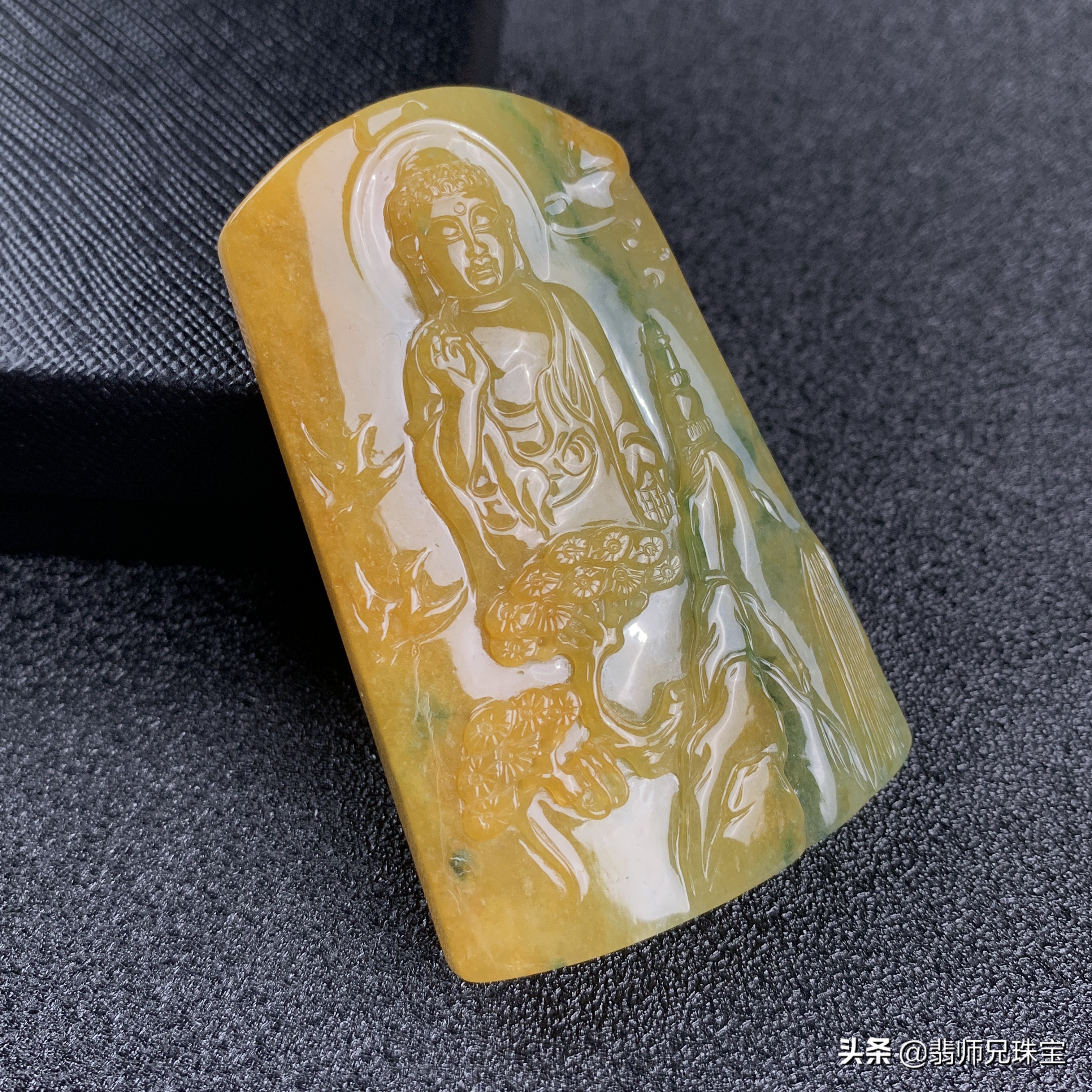 天然黄翡的特别之处,天然黄翡的特质