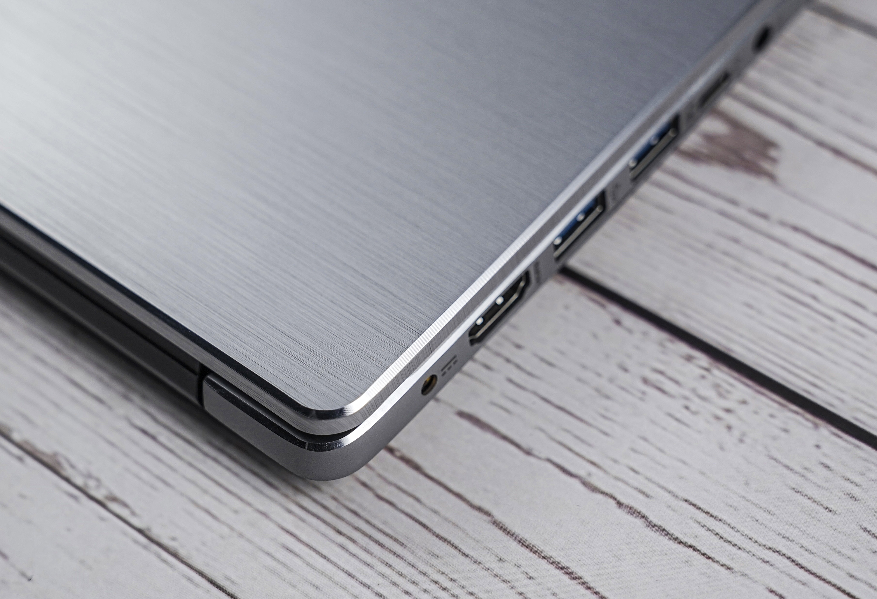 宏碁墨舞ex214,宏碁墨舞ex214搭载11代i3评测