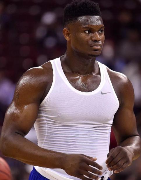 nba球员球衣里穿的紧身衣叫什么,为什么nba球衣同款穿紧身衣