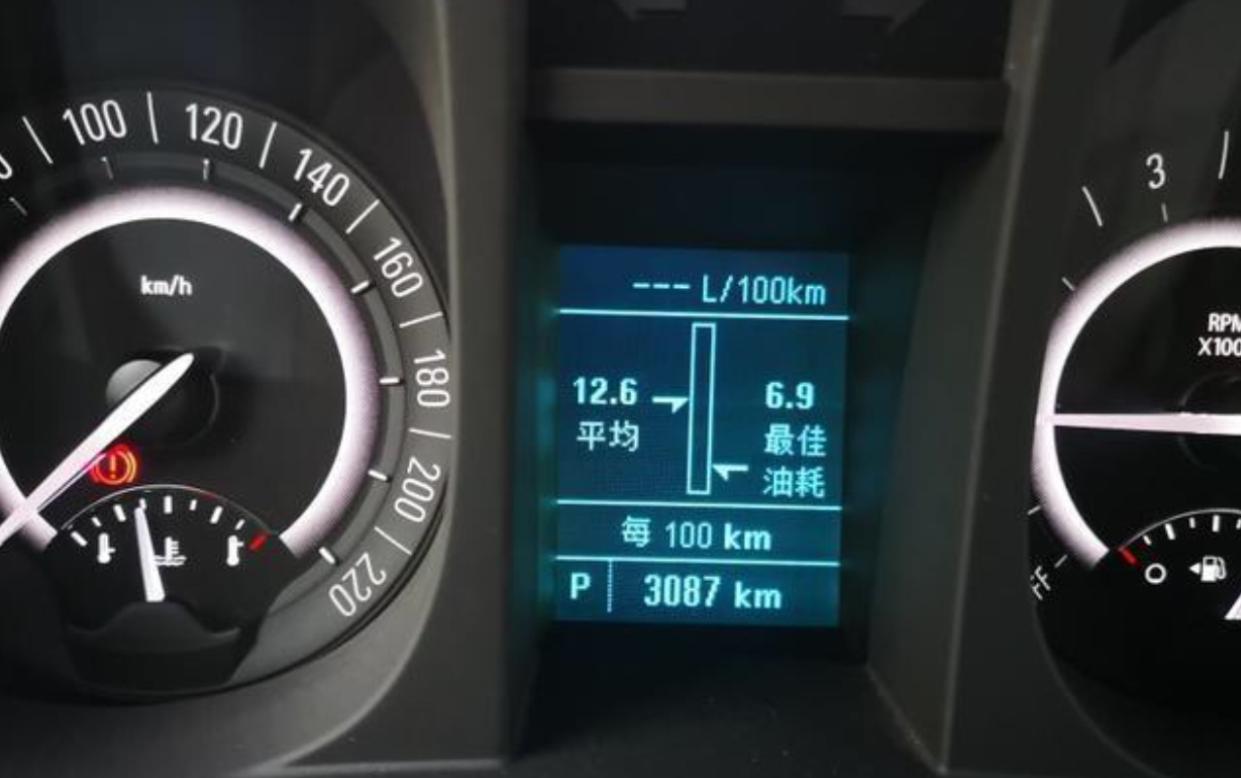 汽车加满油只能开200公里,汽车加满油显示能跑多远