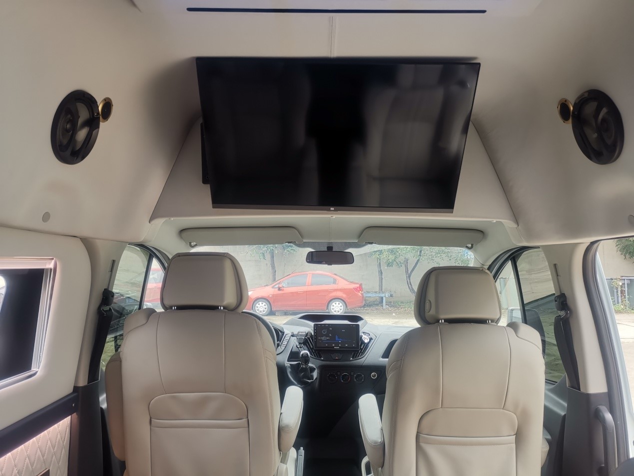 福特新全顺为什么这么多人用,福特新全顺无中门短轴