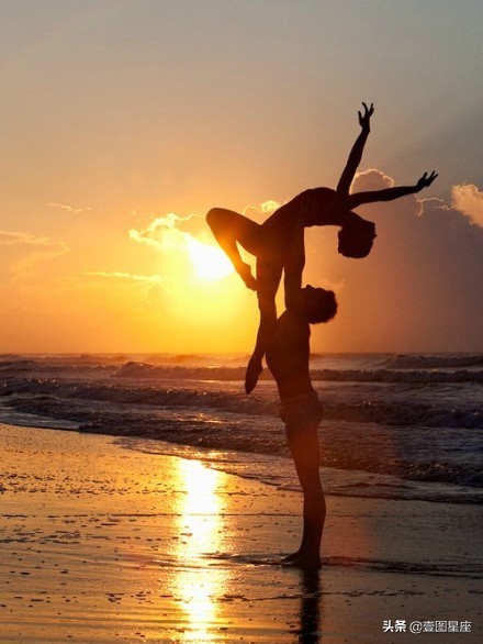 一个占星师关于爱情合盘的感想