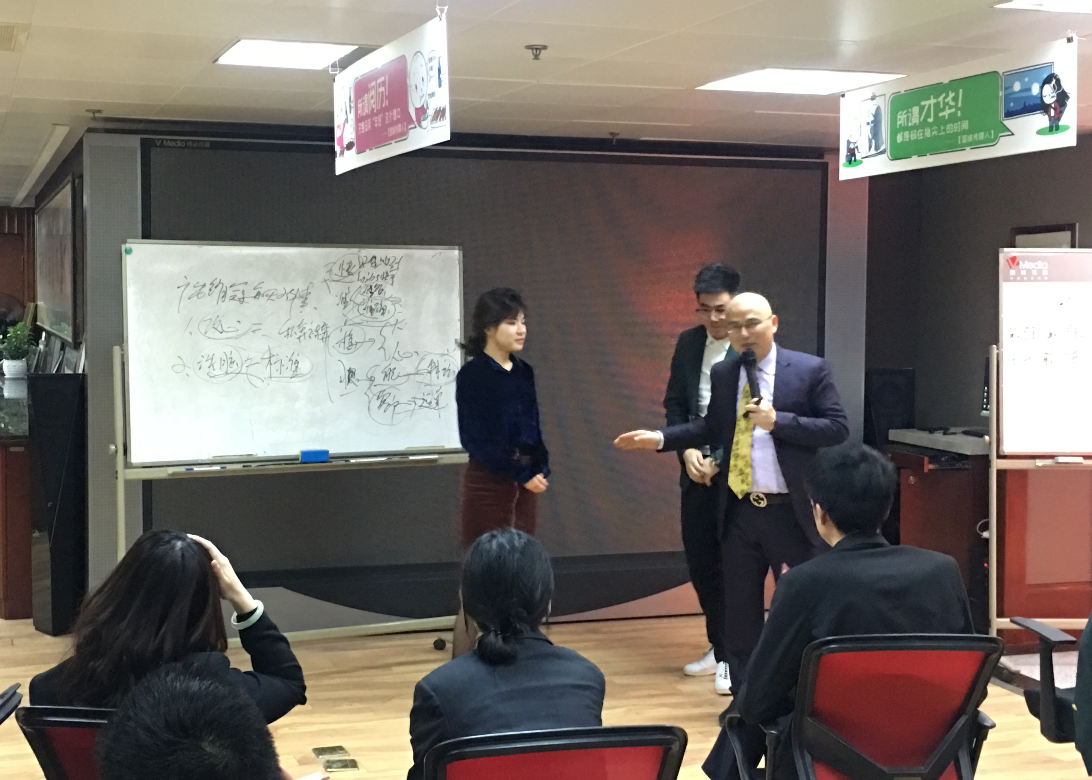 2020年传媒广告行业发展趋势,户外广告传媒业盈利模式