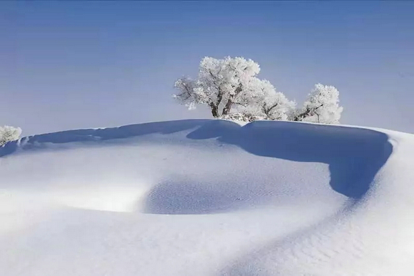 巴音布鲁克镇冬天的生活,巴音郭楞自治州和静县冬天