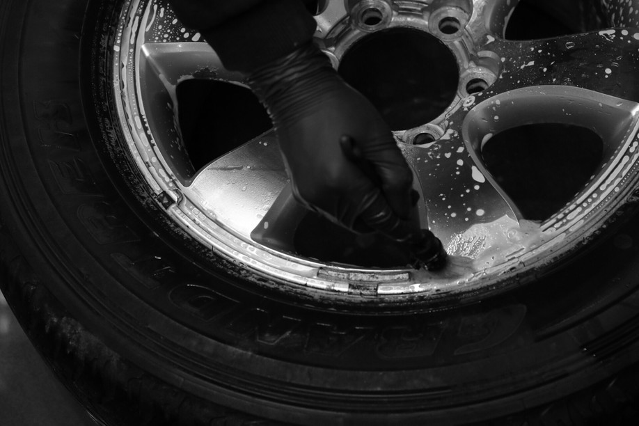 怪兽修车:修复一辆09款中东版丰田霸道,最终旧车变新车