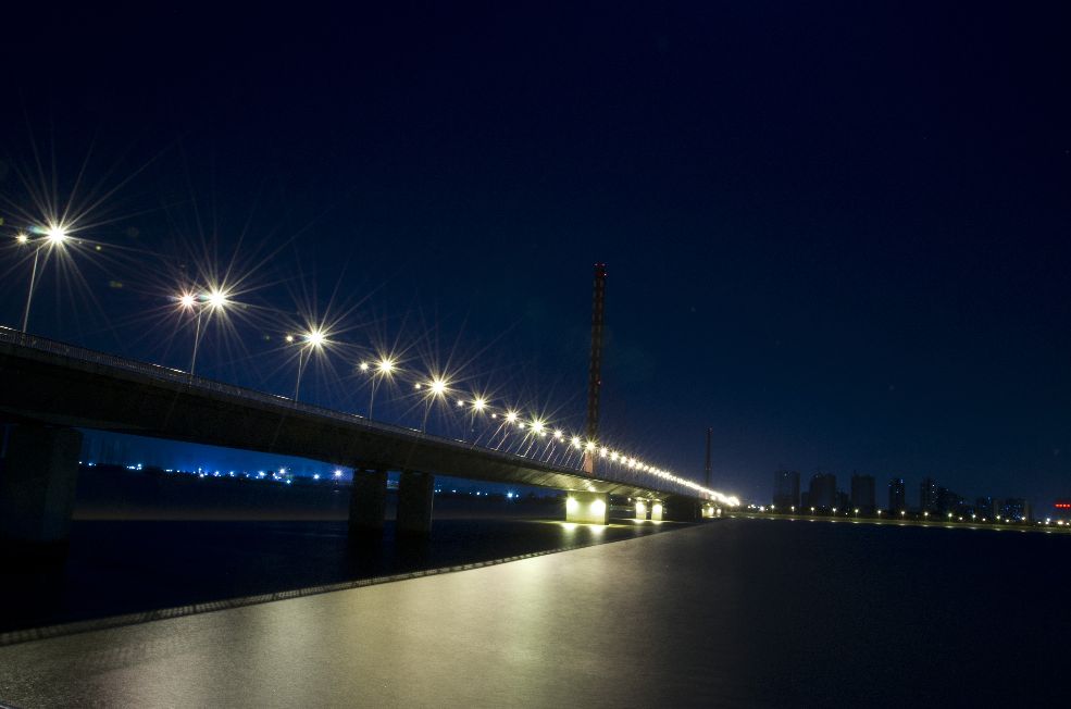 尼康d700有hdr功能吗,尼康d700二手还值多少钱