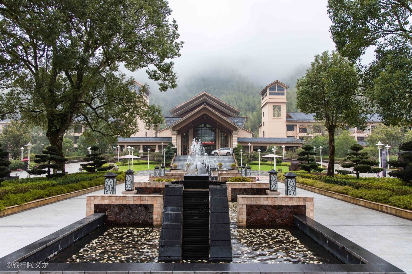 武功山羊狮慕值得去吗,武功山好玩还是羊狮慕好玩