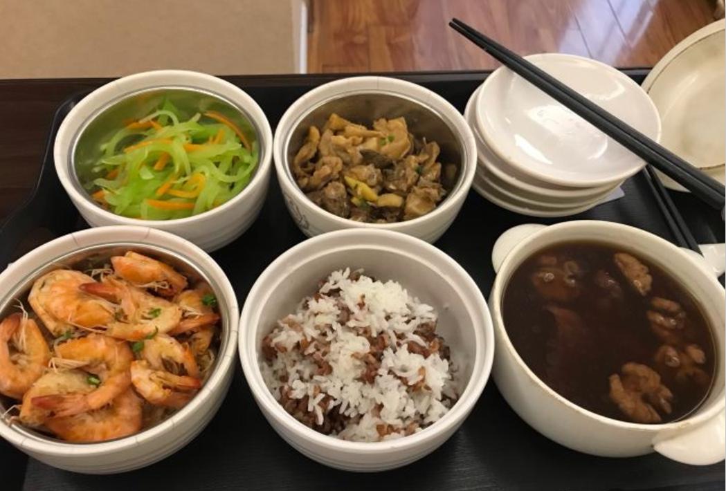 广州月子中心哪个靠谱,广州鸿玥月子中心多少钱一月