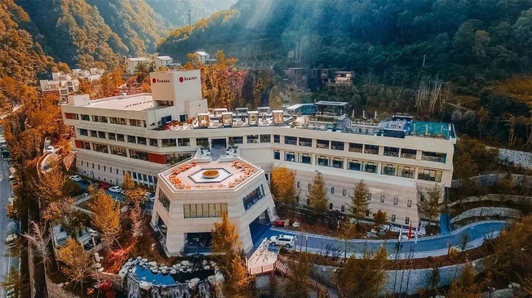 阿坝一日游赏雪,夏天去阿坝州旅游景点怎么玩