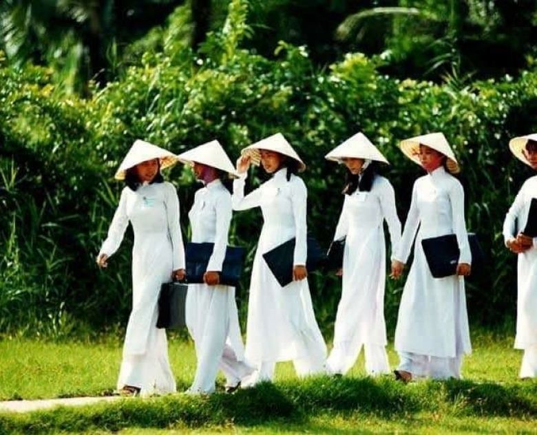 各个国家不同的高中校服,盘点各国高中生穿校服的样子