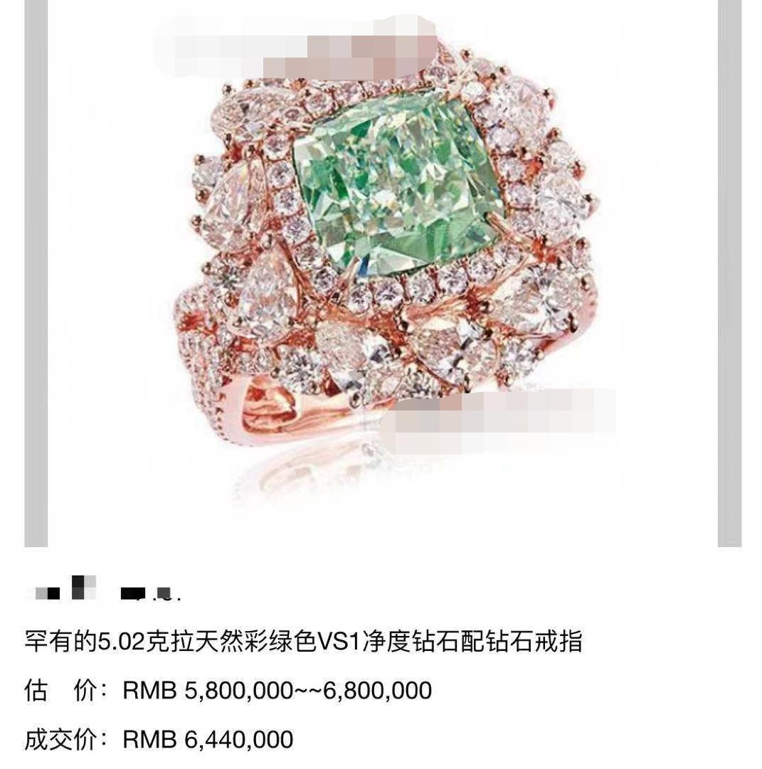 范冰冰最近出席活动照片一身西装,范冰冰戴棒球帽戴墨镜现身机场