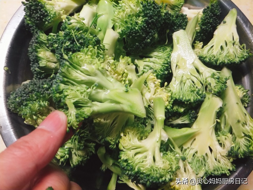 西兰花怎么清洗能洗掉虫子,如何正确清洗西兰花