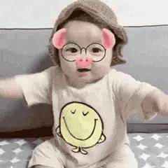 超萌可爱小女孩图片q版,小女孩超萌超可爱照片