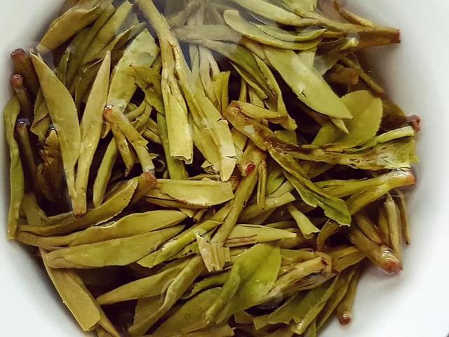 除竹叶青茶不需要洗茶外，龙井茶需不需要洗茶呢？