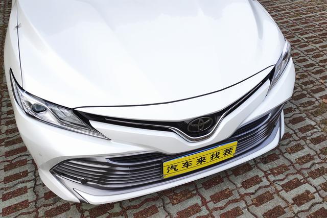 国服第一车黑雅阁,好车推荐之丰田凯美瑞