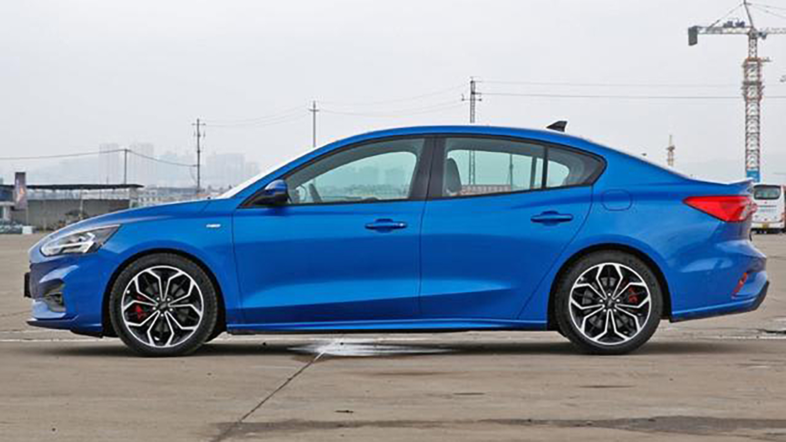 1.5t福克斯运动版对标车型,1.5t配爱信8at真的好吗