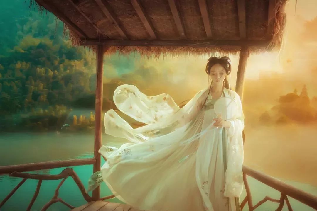 听诗歌朗诵感受,听诗歌朗读