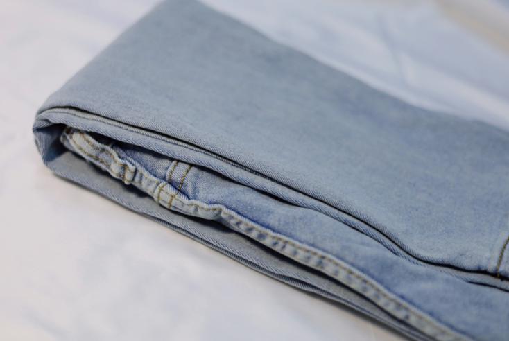 2021年流行修身牛仔裤么,2021年最流行什么款式的牛仔裤