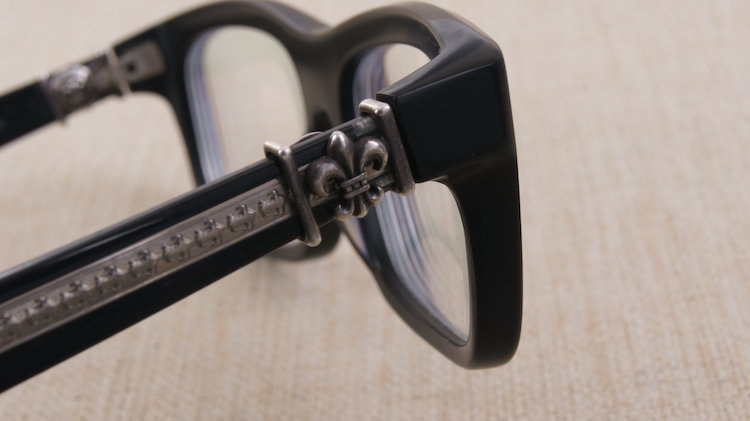 眼镜坏了可以用啥胶粘,眼镜坏了用什么胶粘最好