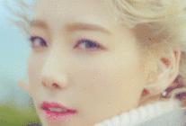 泰妍奚梦瑶,奚梦瑶穿miumiu黑钻吊带裙