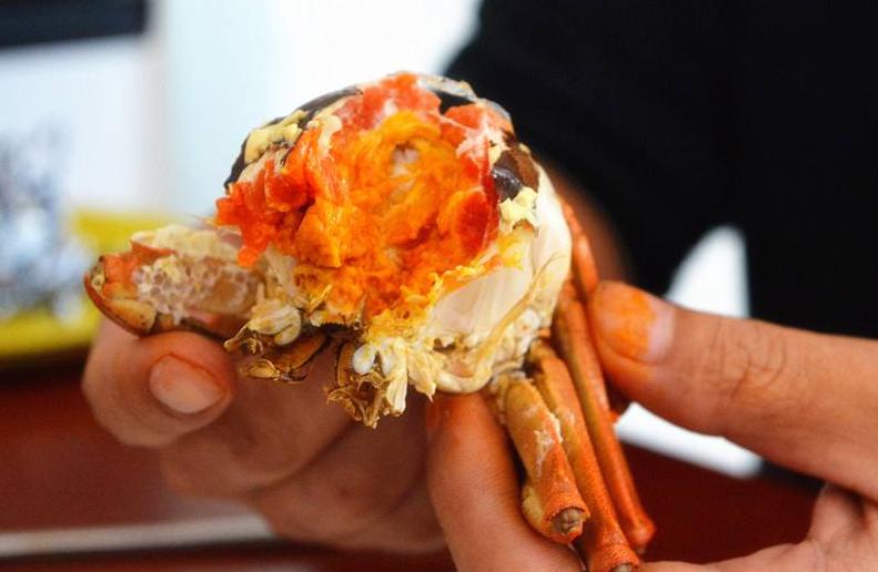 蒸螃蟹不掉脚的方法有哪些窍门,怎么蒸螃蟹不断腿的正确方法