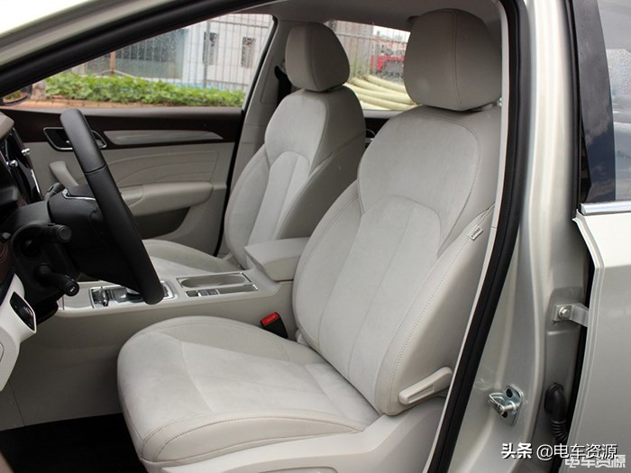 插电式混动车开了5年感受,插电式混动和纯油3年后区别