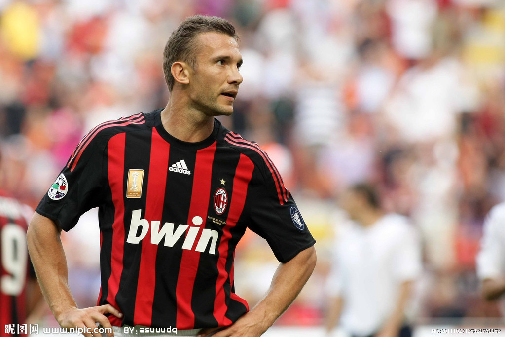 天下足球三十大催泪文案,天下足球催泪文案足球解说员