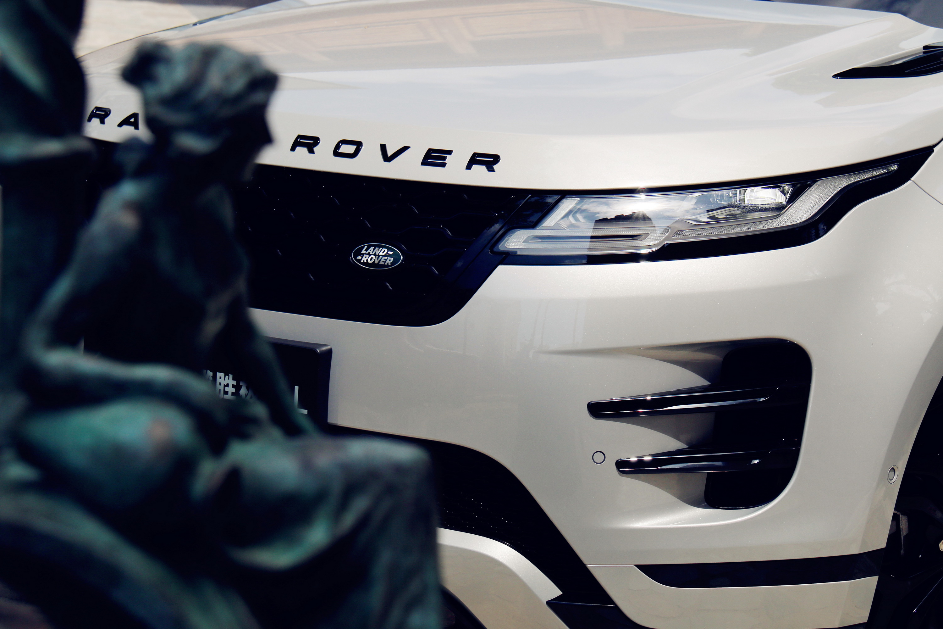 路虎揽胜极光l怎么样值得购买吗,2022路虎揽胜极光l值得买么