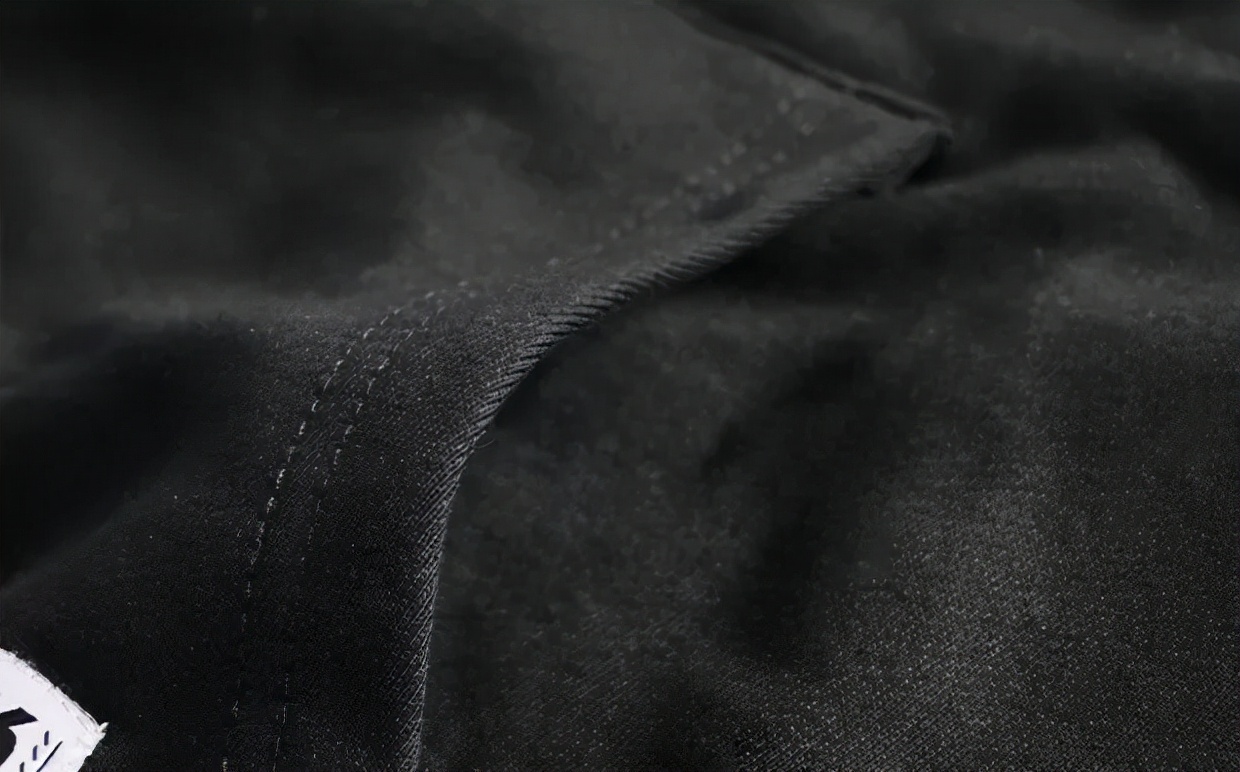 假两件卫衣连帽加绒185元,欧潮秋冬加绒加厚连帽卫衣外套