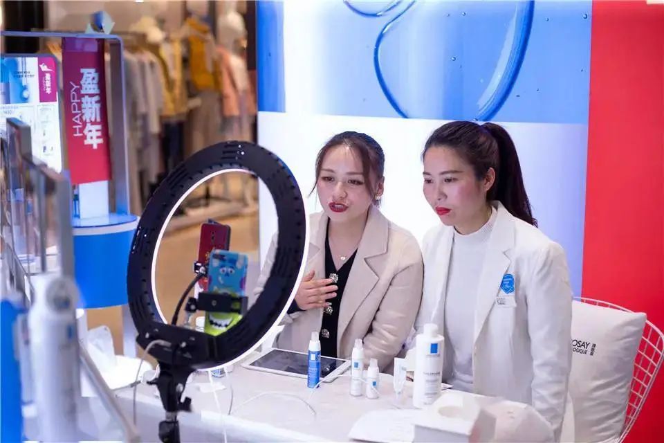 素人想做直播带货,素人适合直播带货的类型