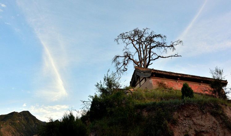 乡村古寺庙,五一家乡山顶寺庙一游