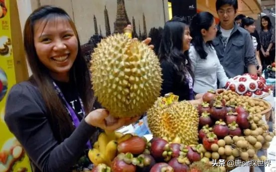 泰国旅游，看到“露肉”的榴莲，千万不要买，里面暗含玄机