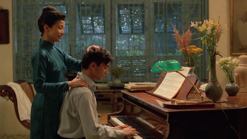 一部躲在被窝偷看的爱情片，撩拨无数少女心，每一帧都是极致享受