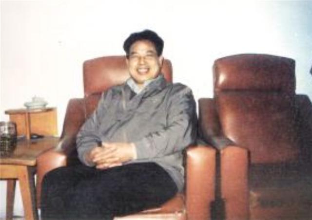 鲁迅儿时玩伴闰土长什么样,鲁迅玩伴闰土的后代何在