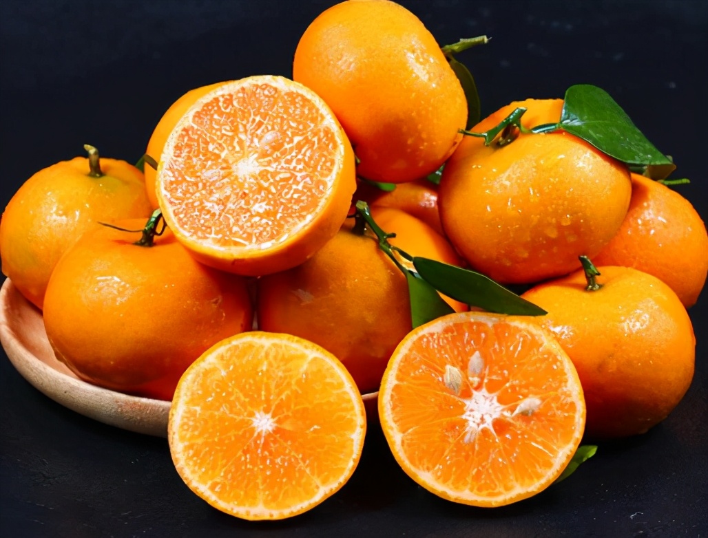 挂果期长达4个月,商贩还不知足用“药水”泡,口碑受损害了果农