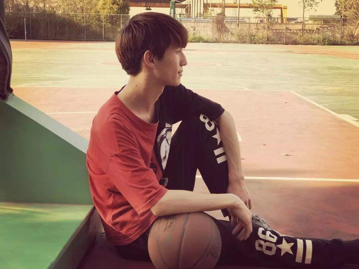 小伙高分进女子学院，妈妈称“找媳妇是大事”，网友：凡事要趁早