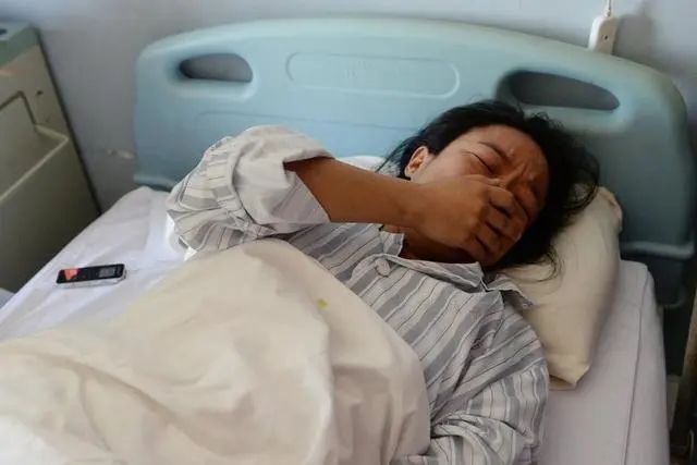 23岁年轻女孩查出乳腺癌,23岁姑娘得了乳腺癌