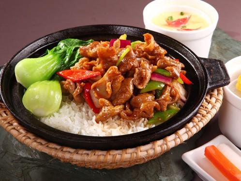 煲仔饭怎么做才不会烧焦,煲仔饭怎么做有锅巴