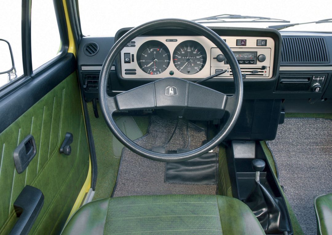 高尔夫7和高尔夫8,8代高尔夫比7代高尔夫窄