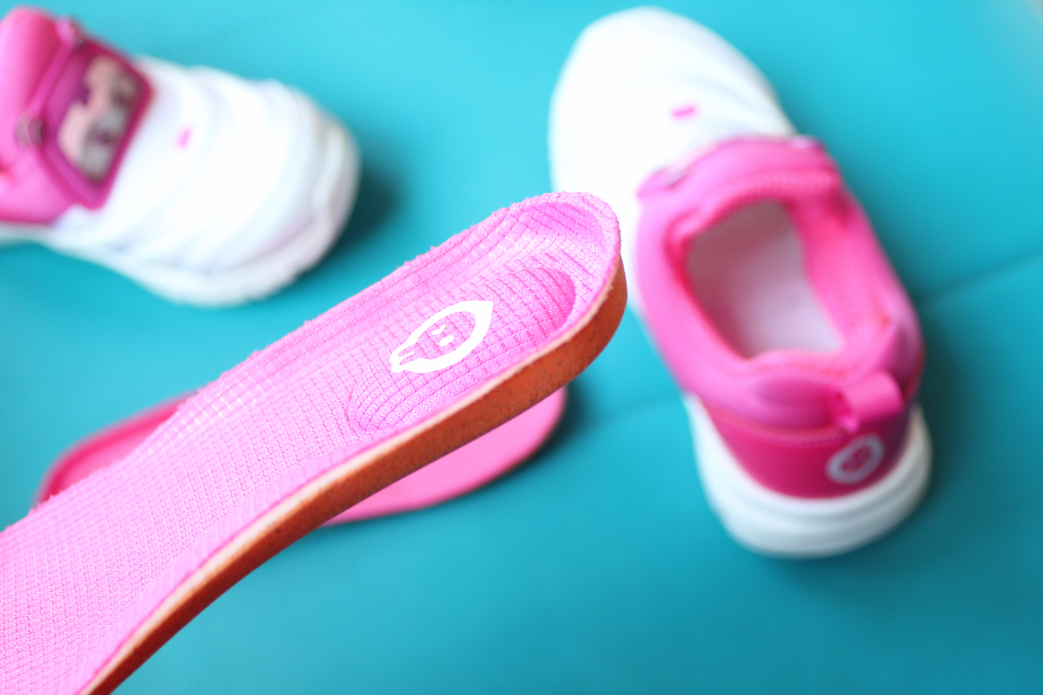 小寻智能轮滑鞋,小寻儿童智能溜冰鞋