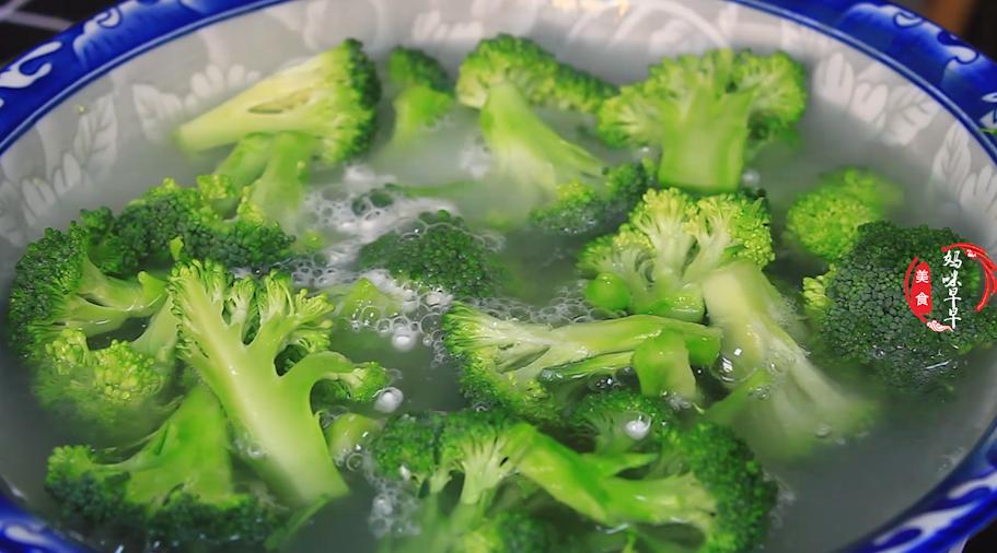 “阳了”吃什么好得快？专家建议：要忌2样，吃4样，早懂早受益