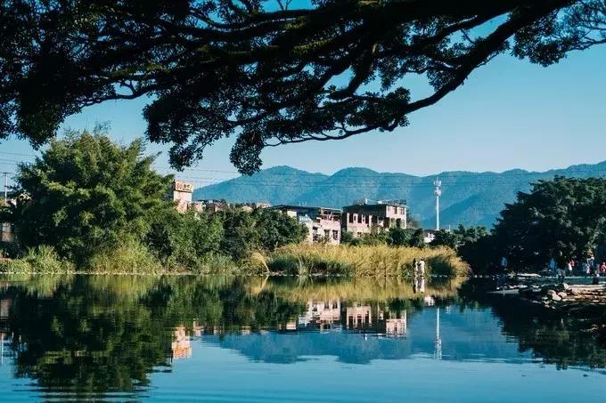 去漳州玩住厦门还是漳州,旅游去厦门还是去泉州