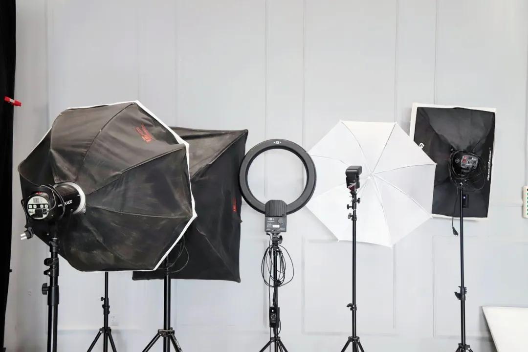 天津照相馆哪家便宜还照的好,天津双人证件照照相馆推荐