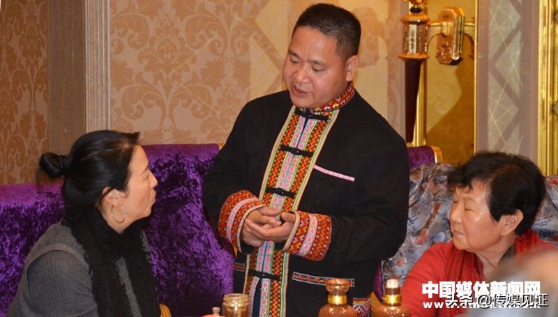 瑶医传人房芸满走进丝路咸阳送温暖