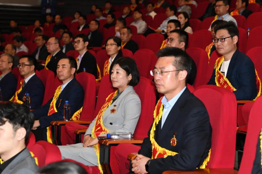 虞爱华忘我的工作态度,虞爱华演讲蔚来