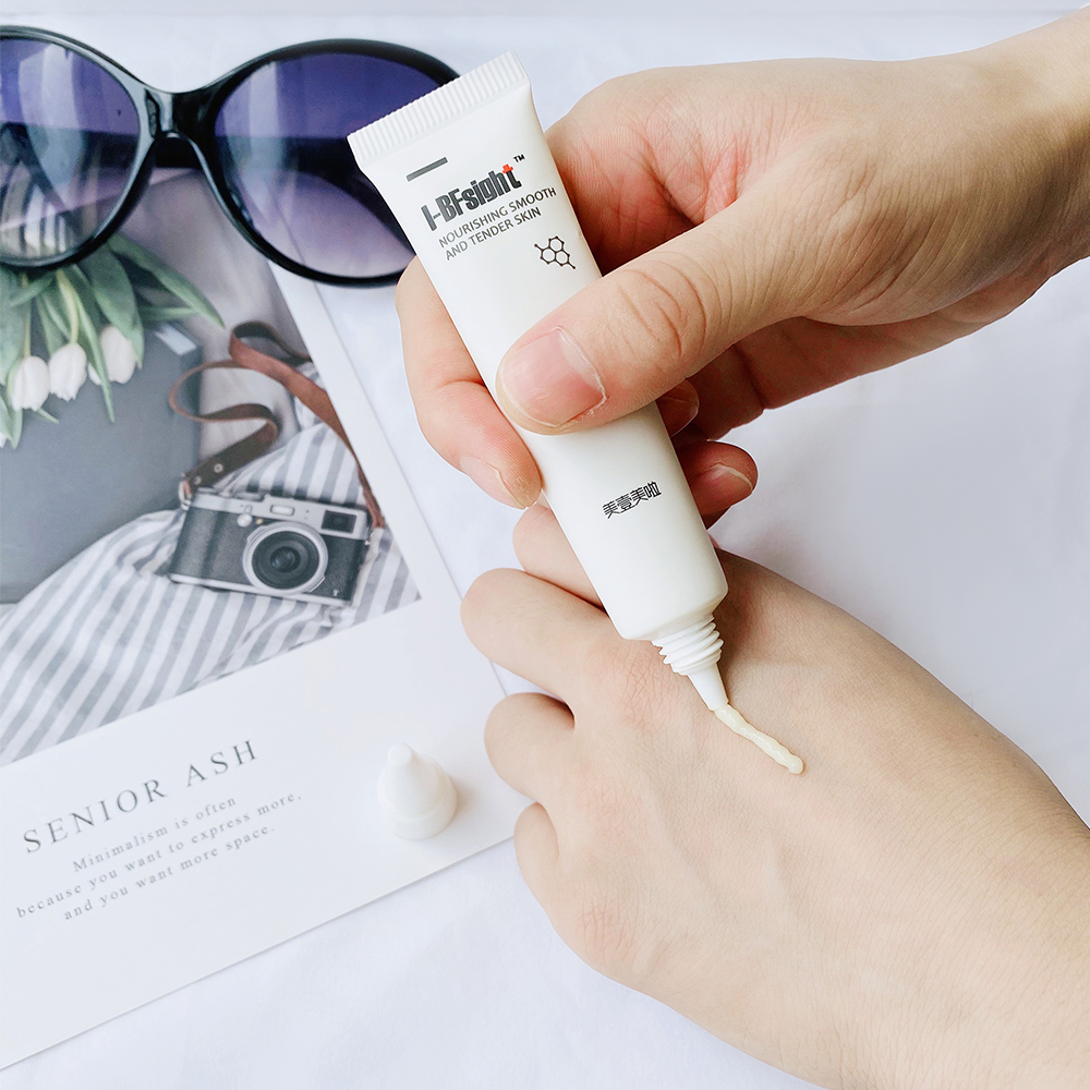 一颗痘痘从挤破到完全恢复,鼻子上的痘痘挤破了怎么办