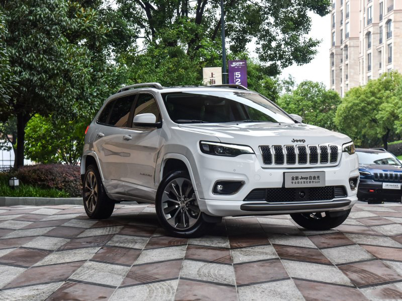 2017年广汽菲克jeep自由光有carplay吗,2020款广汽菲克jeep自由光